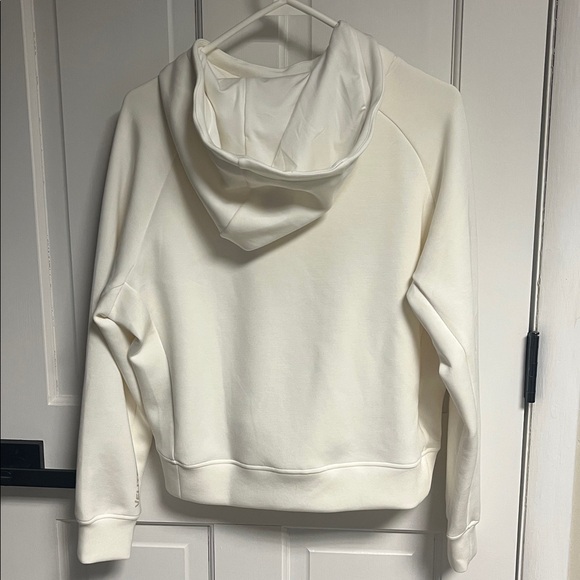 CrossFit Games 2025 - Velites Cream hooded sweatshirt - w/magnetic pockets NEW! - Picture 8 of 10